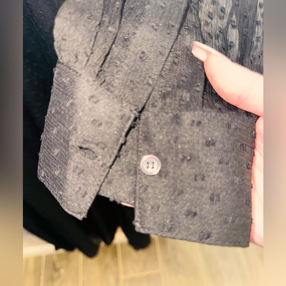 Detailed & StylishVenus Black Sheer Swiss Dot Button-Front Tiered Maxi US 20 - Picture 16 of 16